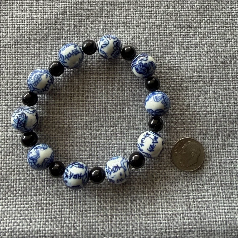 Blue & White Porcelain Bead Stretch Bracelet w/ Black Beads | Chinoiserie Style